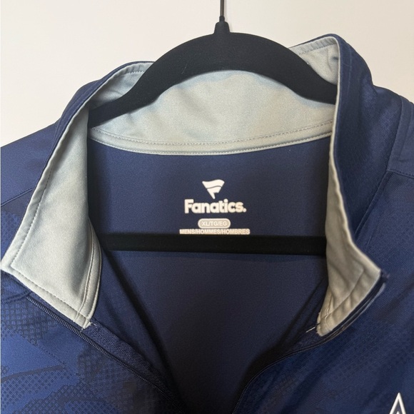 Men's Fanatics Navy Dallas Cowboys Camo Jacquard Quarter-Zip Jacket - Picture 5 of 7